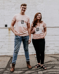 UN LOGO Tee